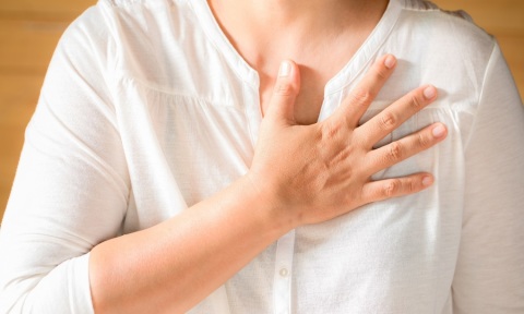 Nhận biết dấu hiệu mắc bệnh tim qua hơi thở